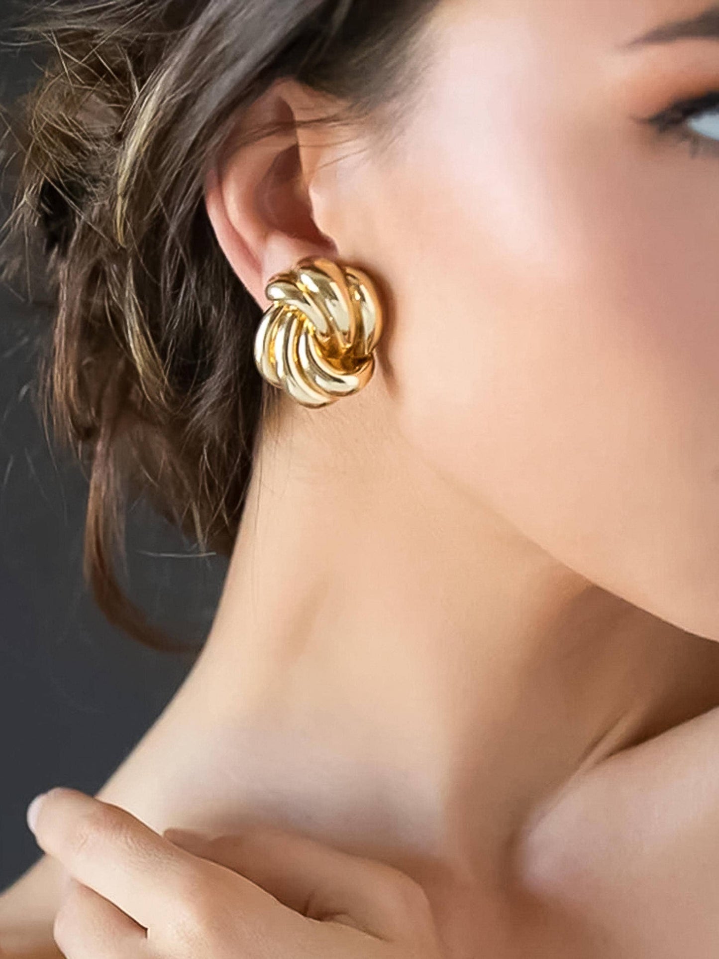 Anastasia Studs