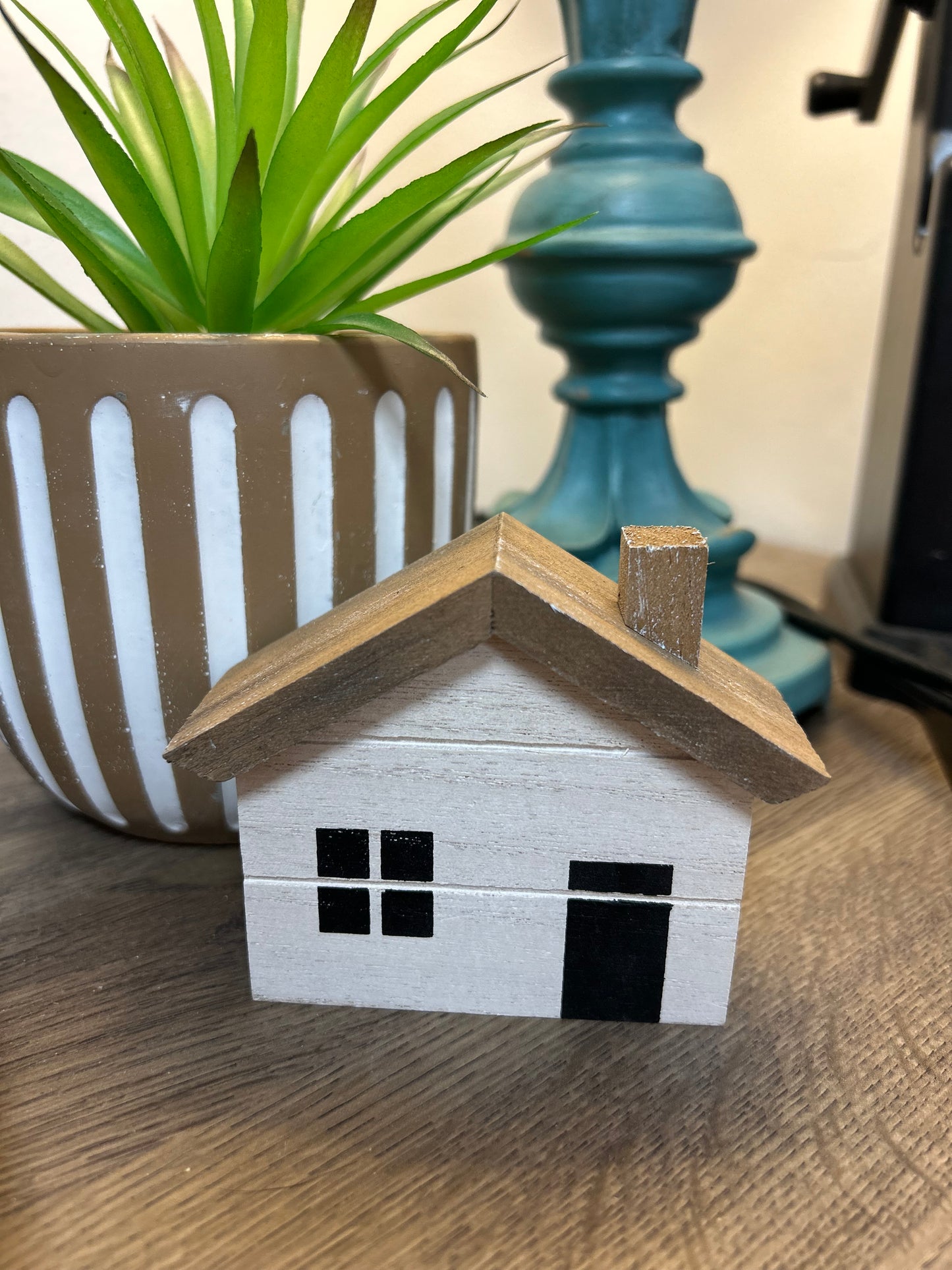 White Wash Cottage - small