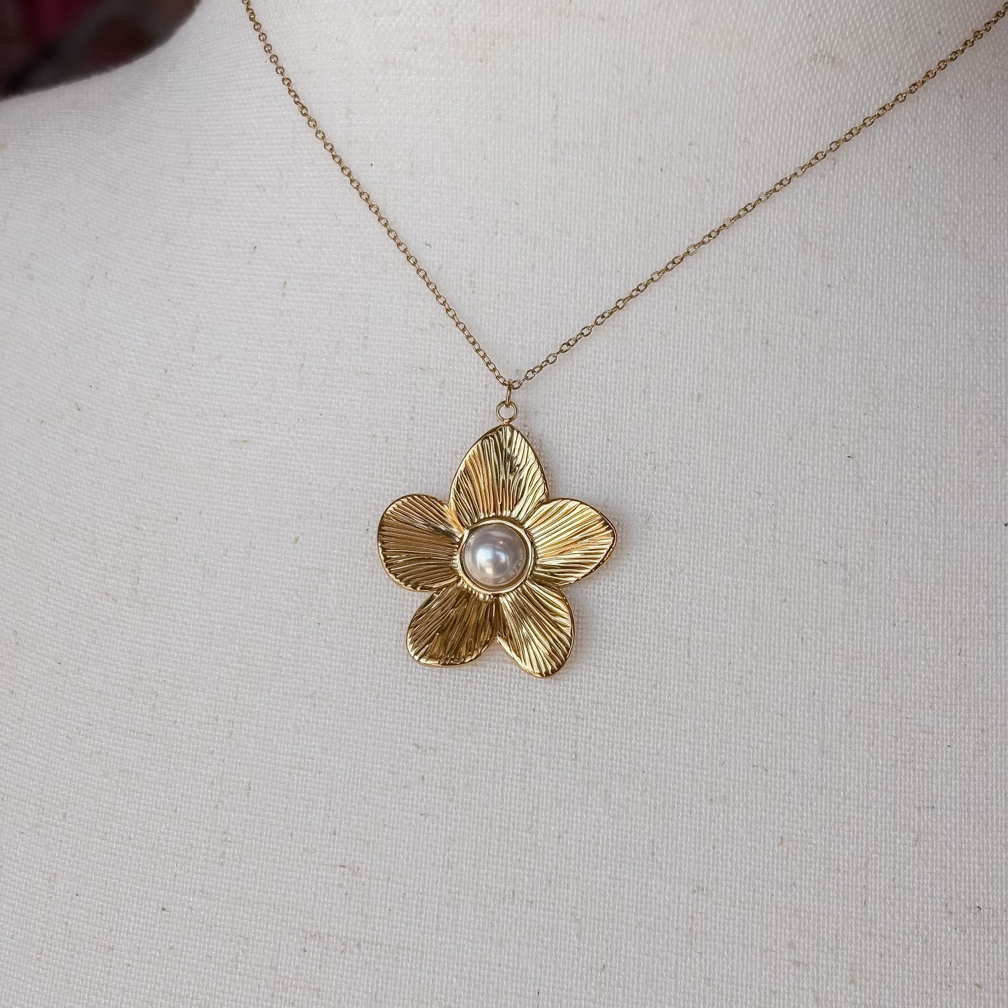 Pearl Flower Necklace