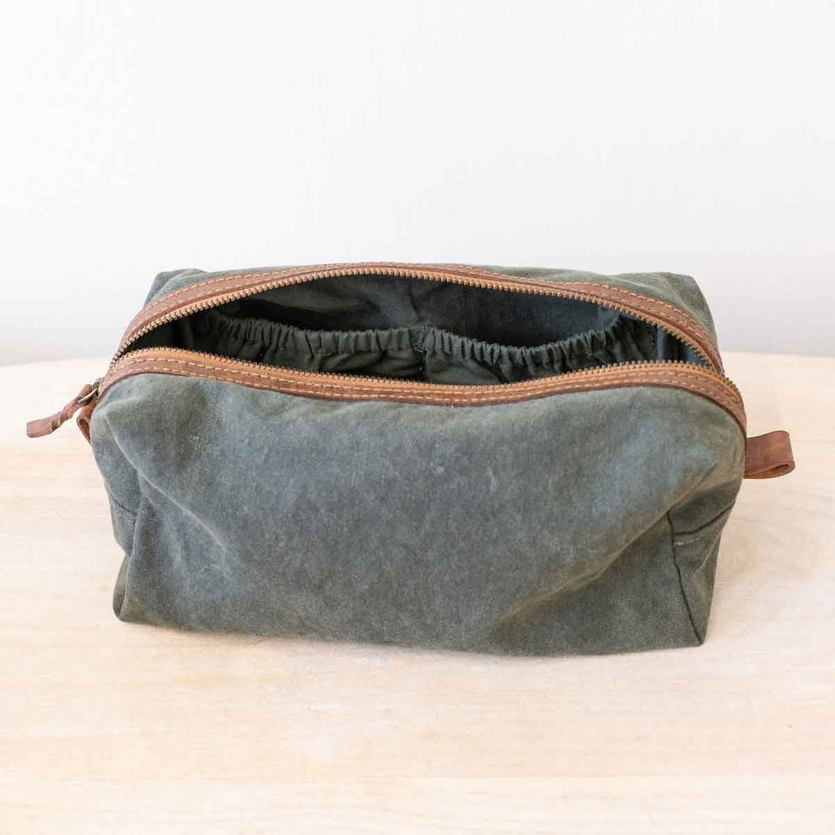Brexton Canvas Shaving Kit in Olive