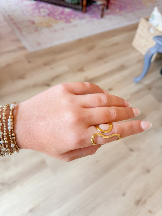 Abstract Adjustable Ring