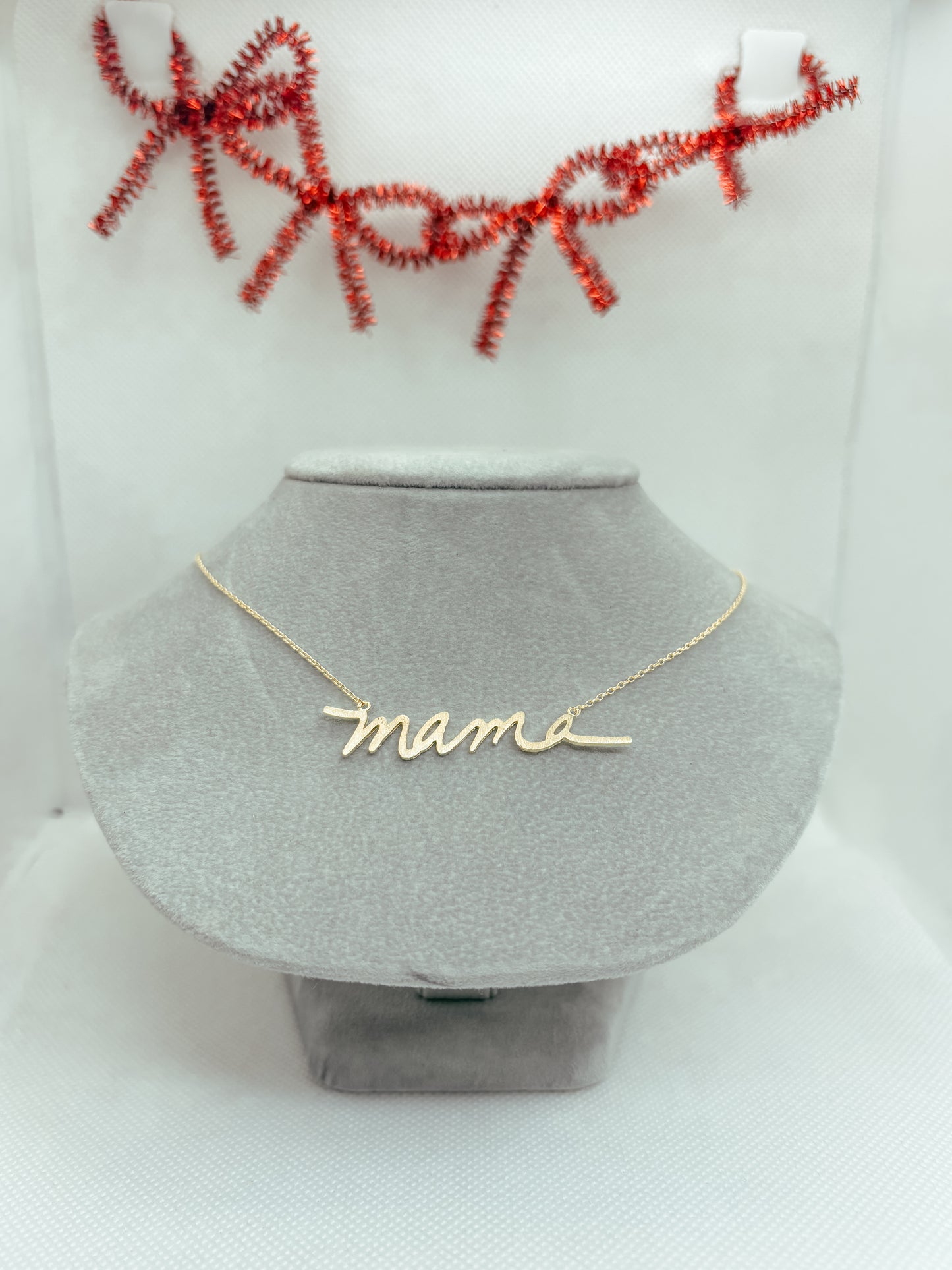 Mama Necklace