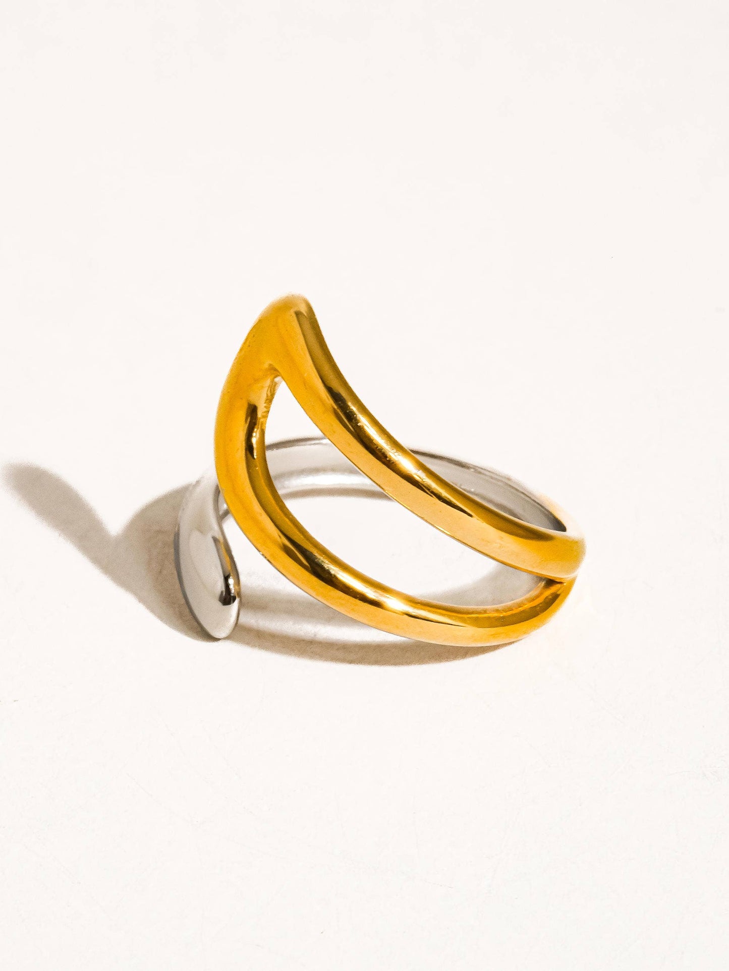 Vill Two Toned Ring