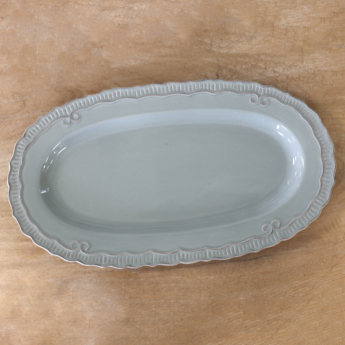 Everett Oval Platter in Light Blue