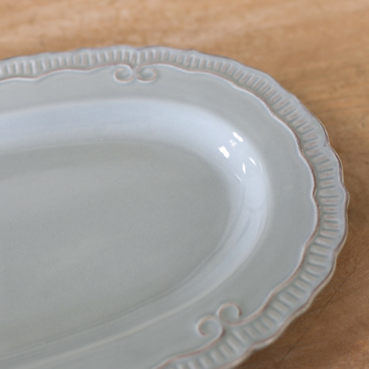 Everett Oval Platter in Light Blue